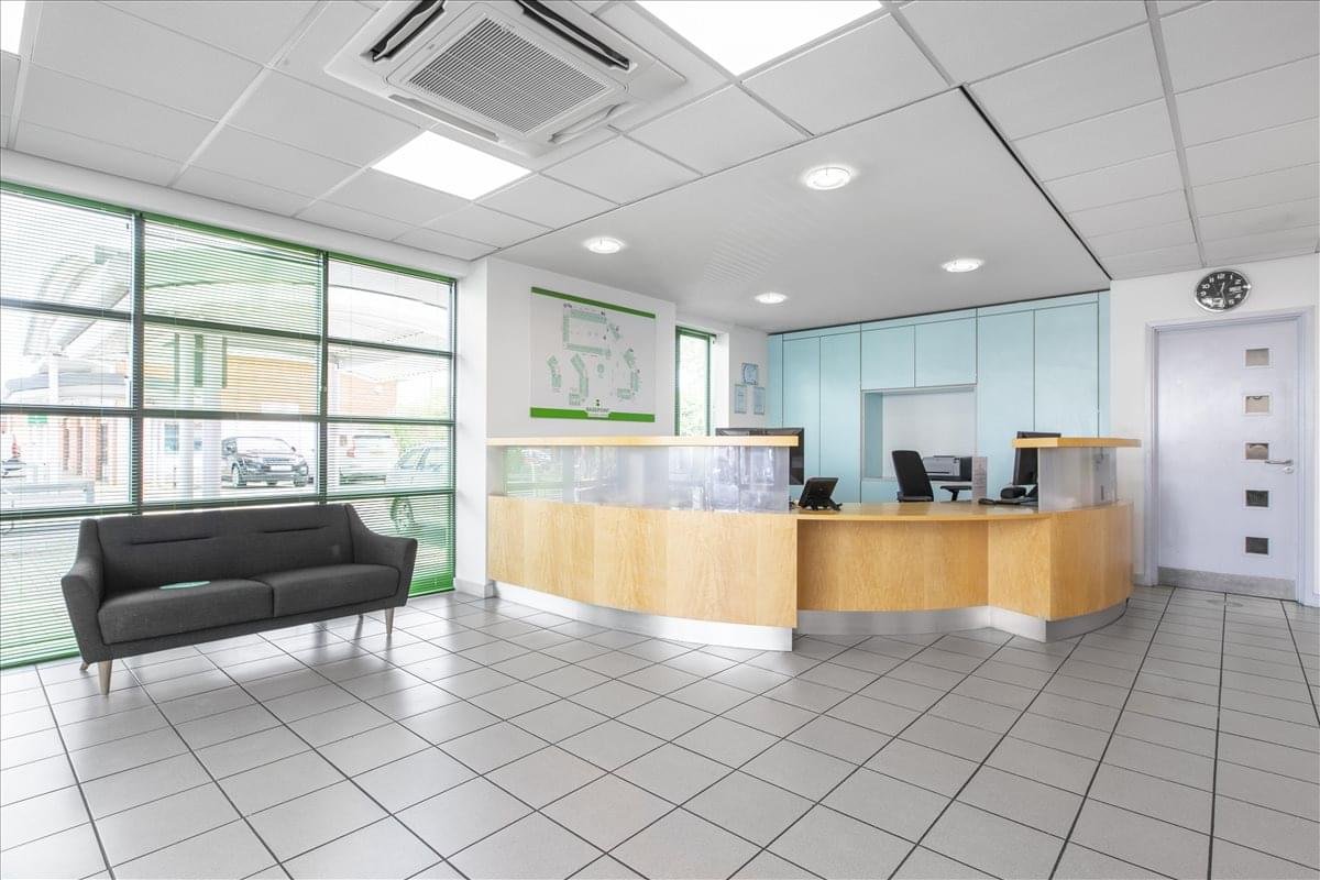Bright, Modern Southampton Serviced Offices with Parking