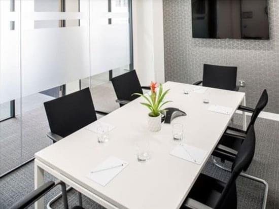 Bright, Modern Southampton Serviced Offices with Parking